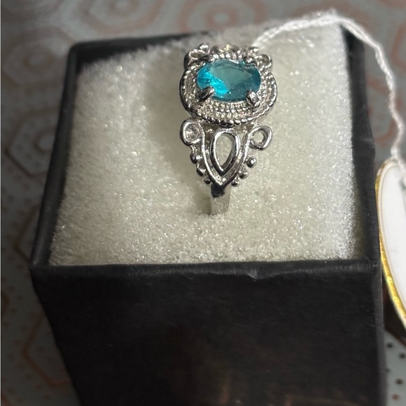 New Aquamarine Gems Silver Ring 
Main Stone :Aquamarine
Ring Size 7 - Picture 6 of 6